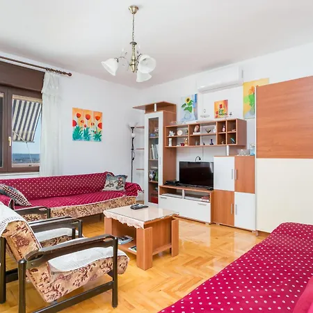 Appartement With Parking Space - 9209 Trogir