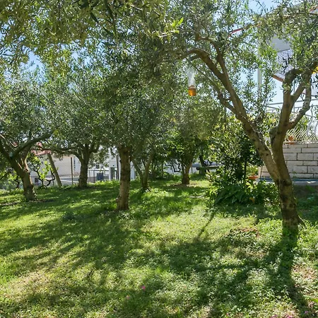 With Parking Space - 9209 Appartement