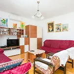 Apartment Apartments With Parking Space Trogir - 9209 Trogir