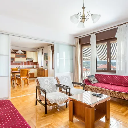 With Parking Space - 9209 Апартаменти *