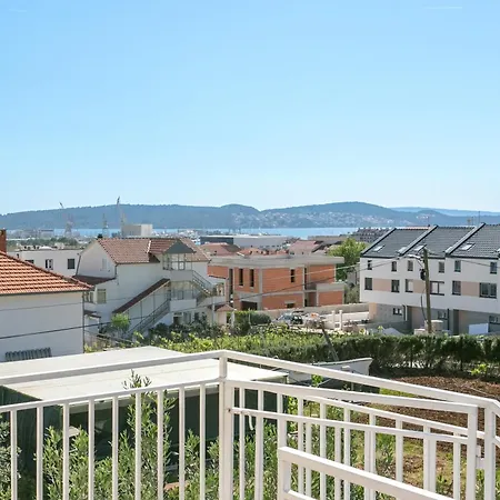 شقة With Parking Space - 9209 *