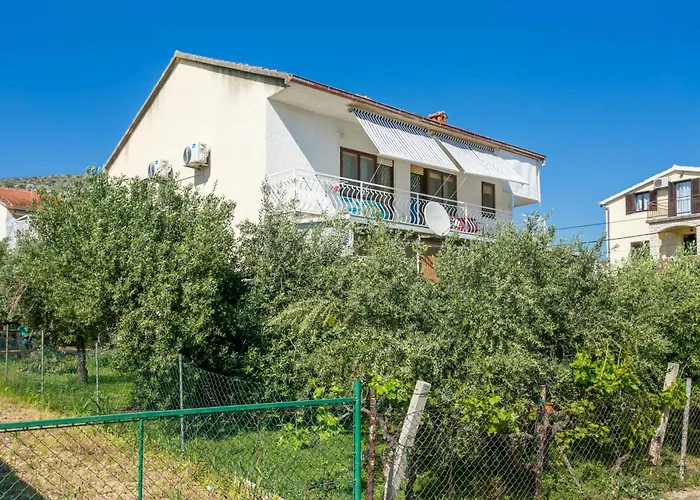 With Parking Space - 9209 * Trogir