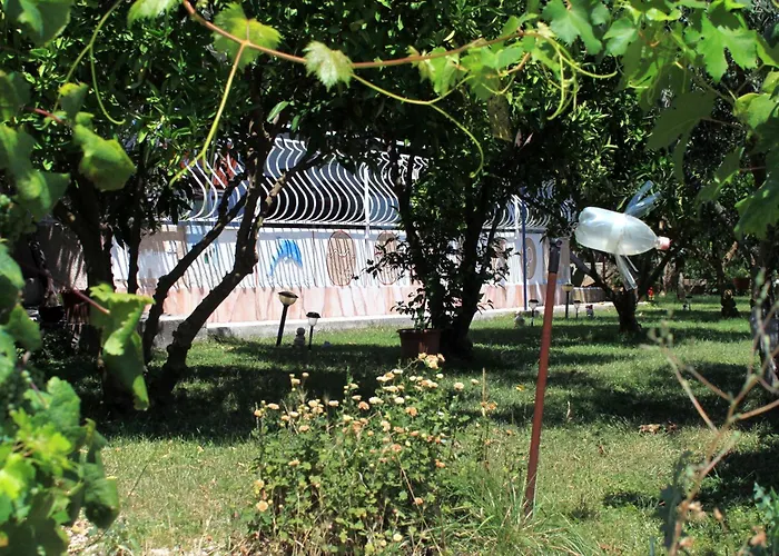 Apartment With Parking Space - 9209 *